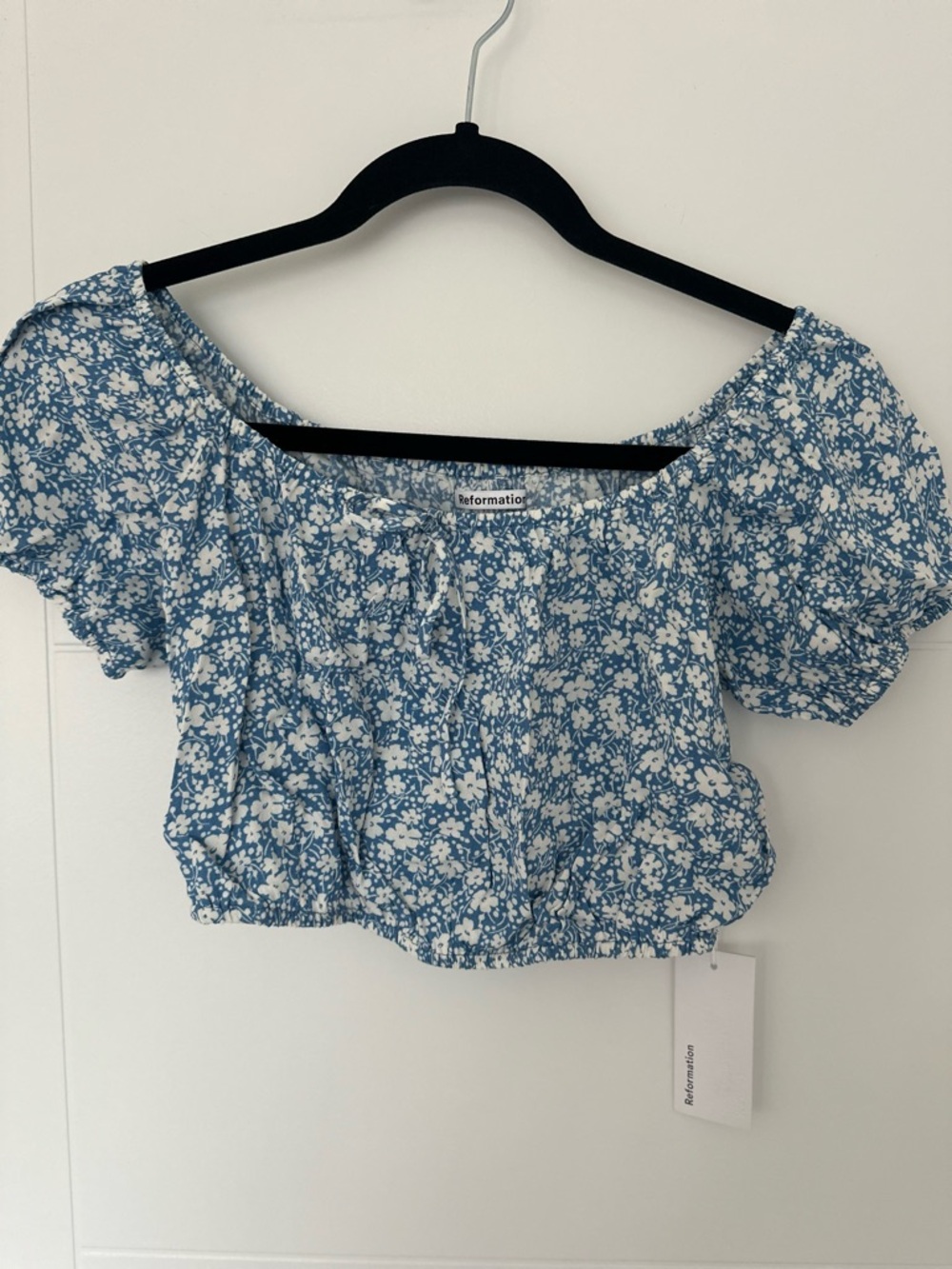 NWT Reformation Blue Floral Puff-Sleeve Crop Top